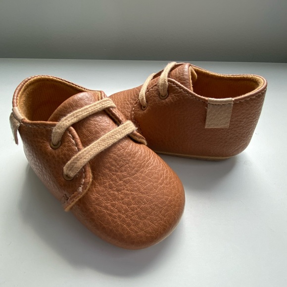 Faux Leather Soft Shoes - Baby - Picture 4 of 10